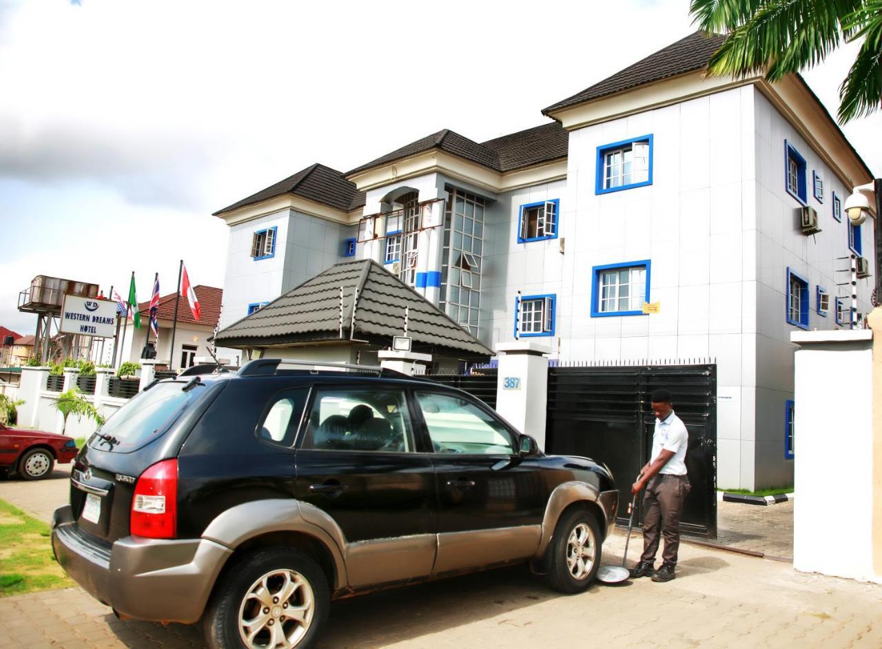Western Dreams Hotel Abuja Ngoại thất bức ảnh
