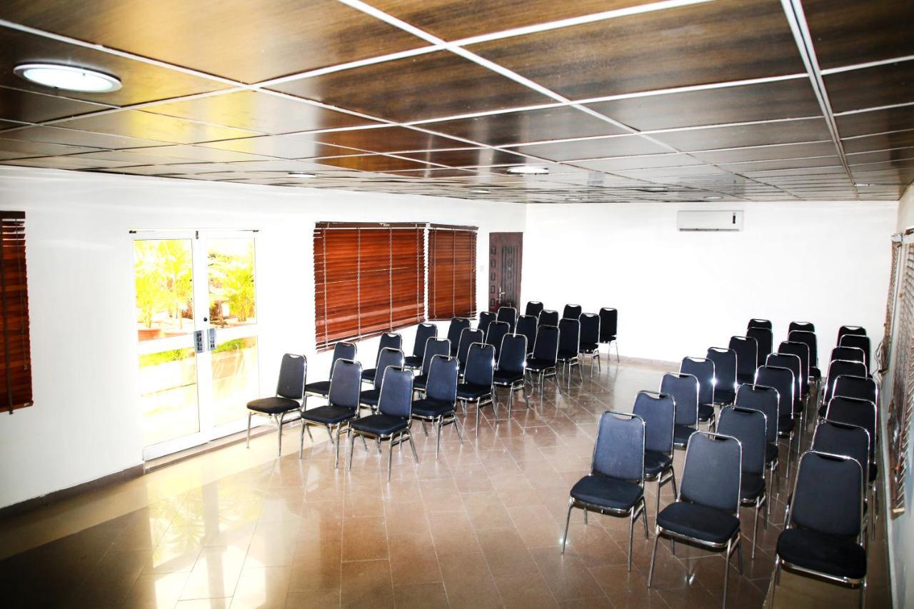 Western Dreams Hotel Abuja Ngoại thất bức ảnh